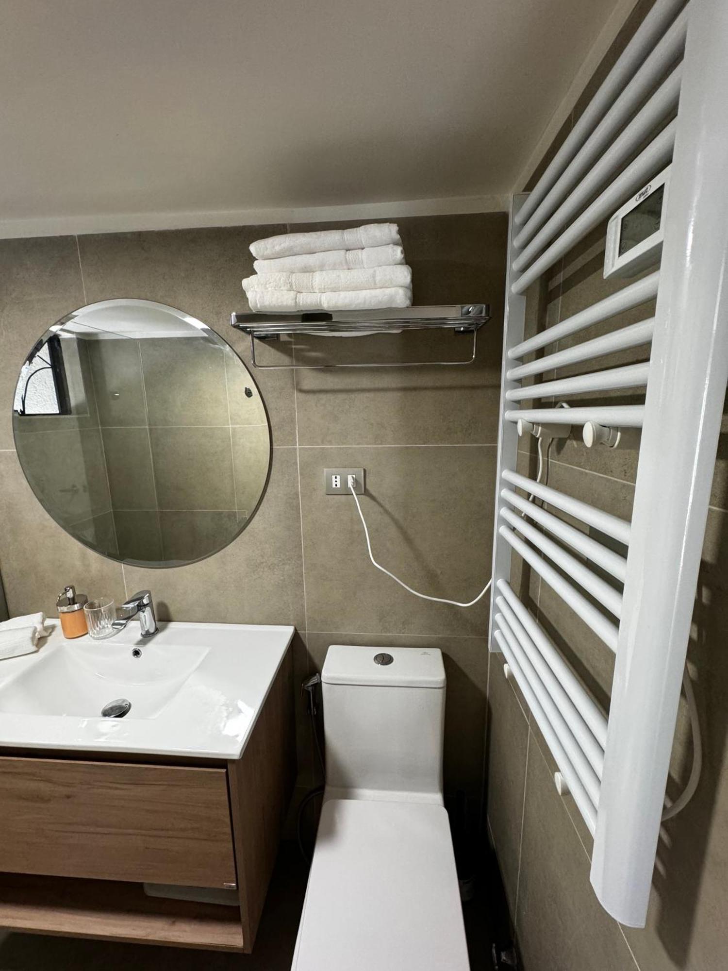 Alto Las Condes Apartments ซานติอาโก ภายนอก รูปภาพ